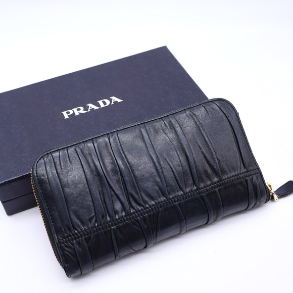🍓PRADA Wallet - Picture 2 of 13